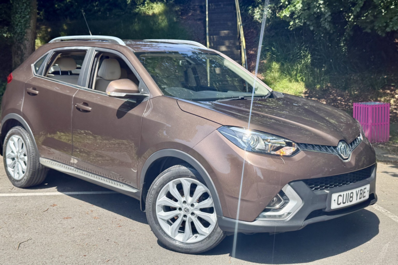 2018 MG Gs 1.5 Tgi*exclusive*only 22k-1owner-Fmgsh-Xenon-Cam-Nav-Leather**superb Value** in Brown — image 1