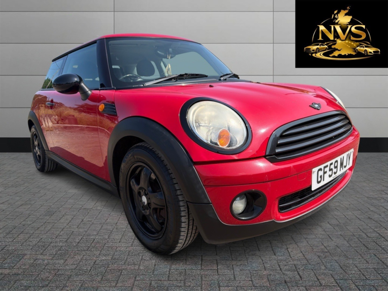 2009 MINI Hatch 1.6 Cooper Hatch in Red — image 1