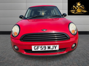 2009 MINI Hatch 1.6 Cooper Hatch in Red — image 2