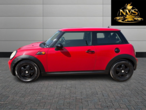 2009 MINI Hatch 1.6 Cooper Hatch in Red — image 4