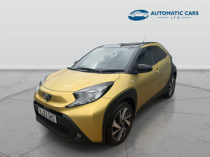 2023 Toyota Aygo X Vvt-I Edge in Gold — image 3