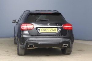 2015 Mercedes-Benz Gla 2.0 Gla250 Amg Line 7g-Dct 4matic Euro 6 (s/s) 5dr in Black — image 5