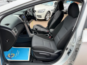 2015 Hyundai I30 1.6 Crdi Blue Drive Se Euro 6 (s/s) 5dr in Silver — image 4