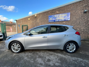 2014 Kia Ceed 1.4 2 Euro 5 5dr in Silver — image 6