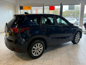 2015 Mazda Cx-5 2.2 Skyactiv-D Se-L Nav in Blue — image 4