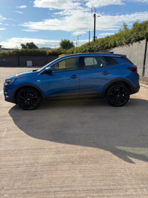 2019 Vauxhall Grandland X 1.2 Turbo Elite Nav SUV 5dr Petrol Manual 6spd Euro 6 (s/s) (130 Ps) in Blue — image 2