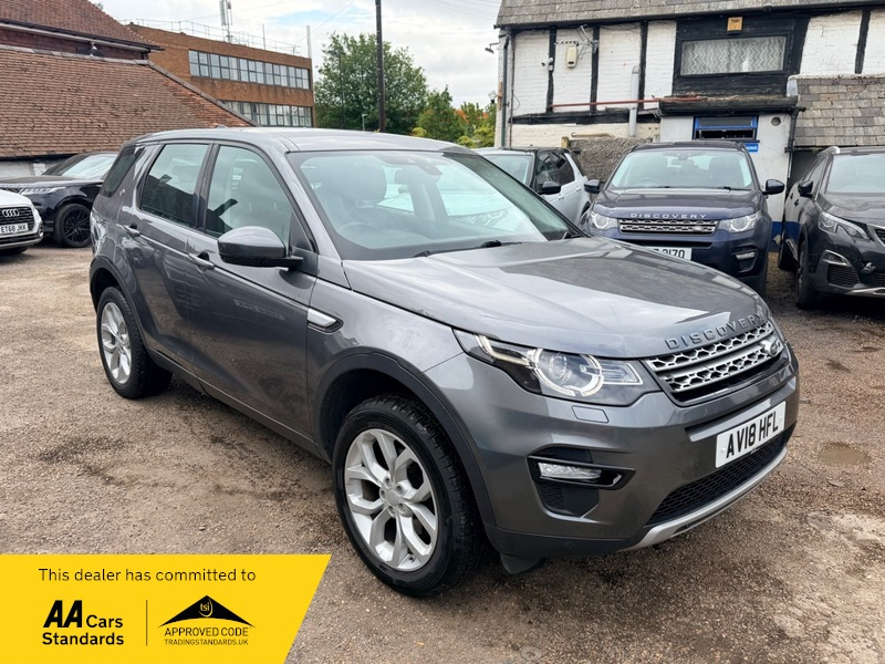 2018 Land Rover Discovery Sport Td4 Hse in Grey — image 1