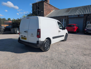 2016 Citroen Berlingo 1.6 Hdi 625 Enterprise L1 5dr in White — image 3