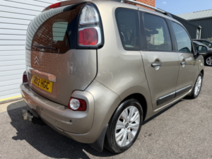 2012 Citroen C3 Picasso 1.6 Hdi Exclusive in Beige — image 4
