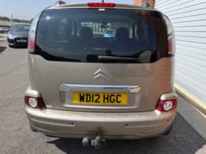 2012 Citroen C3 Picasso 1.6 Hdi Exclusive in Beige — image 5