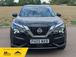 2025 Nissan Juke Dig-T N-Connecta Dct in Black — image 3