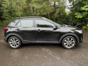 2020 Kia Stonic 1.4 2 SUV 5dr Petrol Manual Euro 6 (s/s) (98 Bhp) in Multicolour — image 3