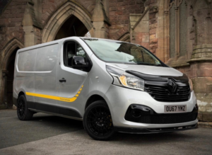2017 Renault Trafic 1.6 Ll29 Energy Dci 125 Business+ Euro 6 in Silver — image 2