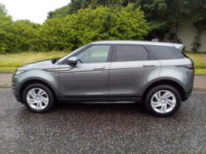 2019 Land Rover Range Rover Evoque 2.0 D150 R-Dynamic S Auto 4WD in Grey — image 5