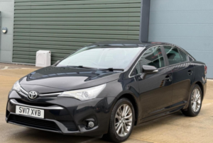 2017 Toyota Avensis 1.8 V-Matic Business Edition Euro 6 4dr in Black — image 3