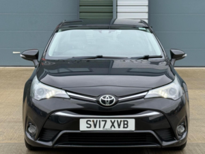 2017 Toyota Avensis 1.8 V-Matic Business Edition Euro 6 4dr in Black — image 6