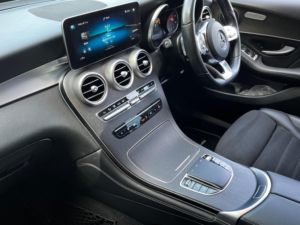2019 Mercedes-Benz Glc 2.0 Glc220d Amg Line G-Tronic+ 4matic Euro 6 (s/s) 5dr in Black — image 4