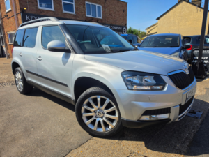 2016 Skoda Yeti 1.2 Tsi Se Outdoor 5dr Petrol Manual Euro 6 (s/s) (110 Ps) in Silver — image 2