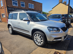 2016 Skoda Yeti 1.2 Tsi Se Outdoor 5dr Petrol Manual Euro 6 (s/s) (110 Ps) in Silver — image 3