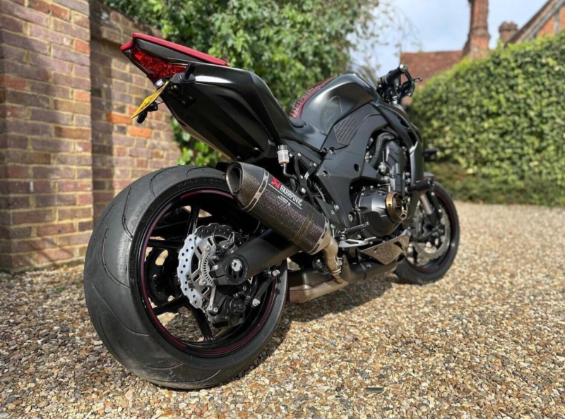 2016 Kawasaki Z1000 1000 Special Edition in Red — image 1