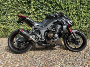 2016 Kawasaki Z1000 1000 Special Edition in Red — image 2