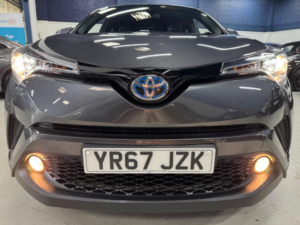 2017 Toyota C-Hr 1.8 Vvt-H Excel CVT Euro 6 (s/s) 5dr in Grey — image 5