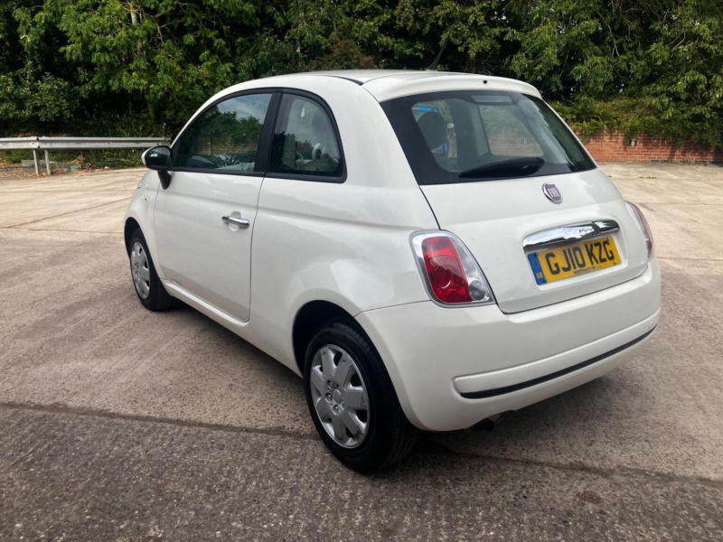 2010 Fiat 500 1.2 Pop Auto Euro 4 3dr in White — image 1