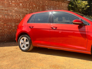 2015 Volkswagen Golf 1.6 Tdi Bluemotion Tech Match DSG Euro 5 (s/s) 5dr in Red — image 3