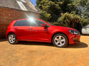 2015 Volkswagen Golf 1.6 Tdi Bluemotion Tech Match DSG Euro 5 (s/s) 5dr in Red — image 4