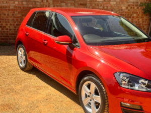 2015 Volkswagen Golf 1.6 Tdi Bluemotion Tech Match DSG Euro 5 (s/s) 5dr in Red — image 5