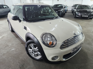 2012 MINI Hatch