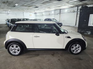 2012 MINI Hatch 1.6 One D Hatch in White — image 4