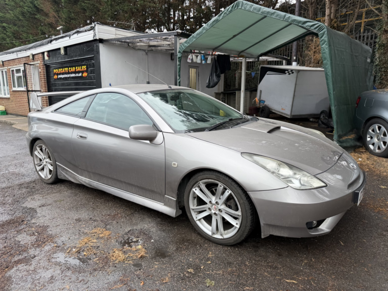 2005 Toyota Celica 1.8 Vvtl-I Gt in Silver — image 1