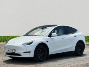 2022 Tesla Model Y (dual Motor) Long Range SUV 5dr Electric Auto 4wde (384 Bhp) in White — image 3