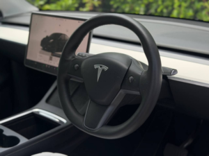 2022 Tesla Model Y (dual Motor) Long Range SUV 5dr Electric Auto 4wde (384 Bhp) in White — image 6