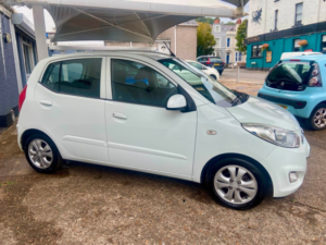 2012 Hyundai I10 1.2 Active in White — image 3