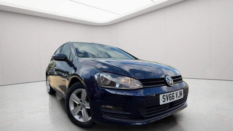 2016 Volkswagen Golf 1.6 Tdi Bluemotion Tech Match Edition DSG Euro 6 (s/s) 5dr in Blue — image 1