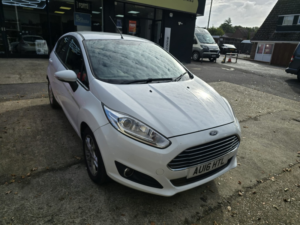 2016 Ford Fiesta 1.3 Zetec in White — image 4