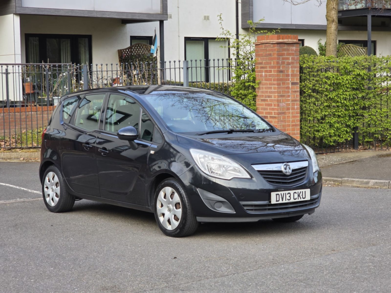 2013 Vauxhall Meriva 1.4 16v Exclusiv MPV 5dr Petrol Manual Euro 5 (100 Ps) in Black — image 1
