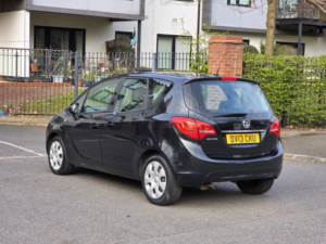 2013 Vauxhall Meriva 1.4 16v Exclusiv MPV 5dr Petrol Manual Euro 5 (100 Ps) in Black — image 4