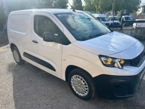 2020 Peugeot Partner 1.5 Bluehdi 1000 Professional Standard Panel Van Swb Euro 6 (s/s) 5dr in White — image 4