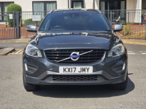 2017 Volvo Xc60 2.4 D5 R-Design Lux Nav SUV 5dr Diesel Auto AWD Euro 6 (s/s) (220 Ps) in Grey — image 2
