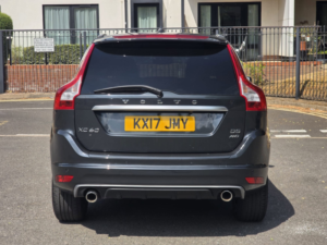 2017 Volvo Xc60 2.4 D5 R-Design Lux Nav SUV 5dr Diesel Auto AWD Euro 6 (s/s) (220 Ps) in Grey — image 5
