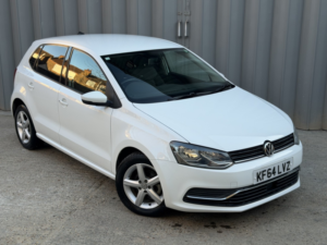 2014 Volkswagen Polo 1.2 Tsi Bluemotion Tech Match Edition in White — image 5