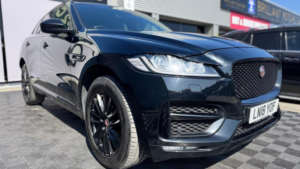 2018 Jaguar F-Pace 2.0 D180 R-Sport Auto AWD Euro 6 (s/s) 5dr in Black — image 2