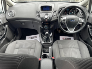 2013 Ford Fiesta 1.0t Ecoboost Titanium Euro 5 (s/s) 5dr in White — image 4