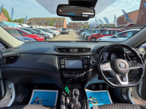 2018 Nissan X-Trail 1.6 Dci N-Connecta 4WD Euro 6 (s/s) 5dr in White — image 2