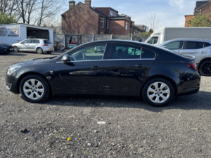 2016 Vauxhall Insignia 2.0 Cdti Sri Nav in Black — image 4
