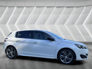 2016 Peugeot 308 2.0 Bluehdi Gt Eat Euro 6 (s/s) 5dr in White — image 4