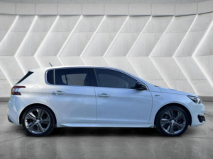 2016 Peugeot 308 2.0 Bluehdi Gt Eat Euro 6 (s/s) 5dr in White — image 5
